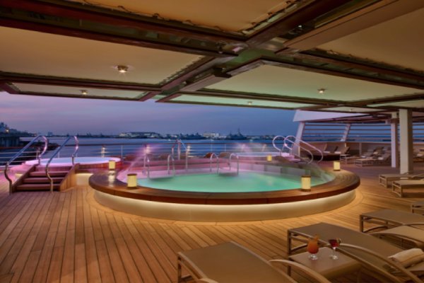 Seabourn Encore