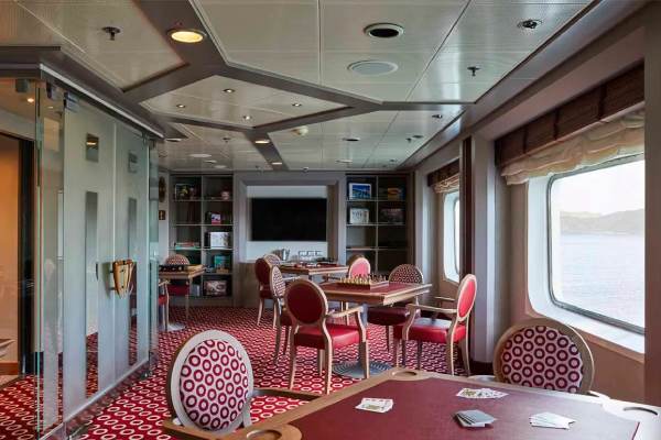 Silver Whisper