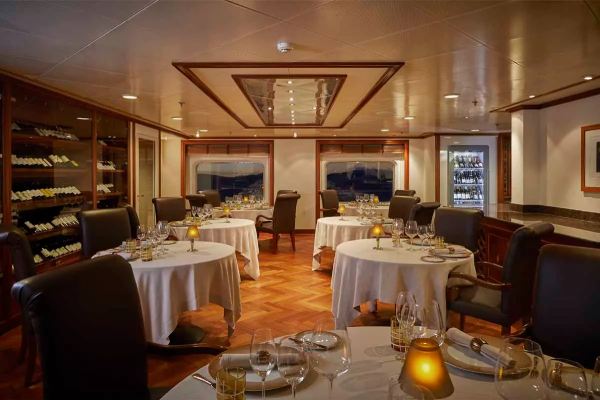 Silver Whisper
