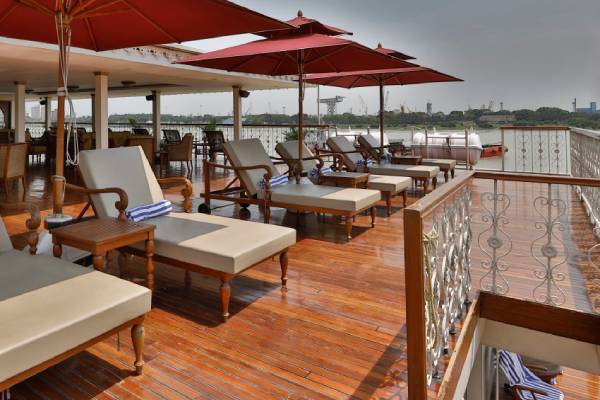 RV Ganges Voyager