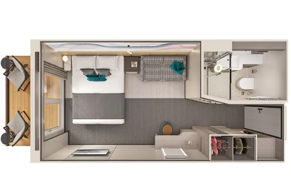 Forward-Facing Club Balcony Suite