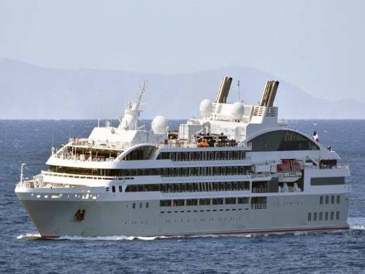 Ponant  - Le Lyrial
