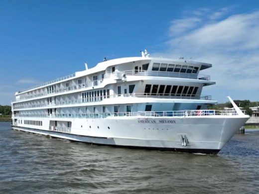 American Melody cruise